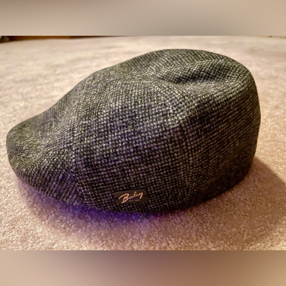 Bailey of Hollywood “Poet” Wool Flat Cap – Brown Herringbone – Size Small